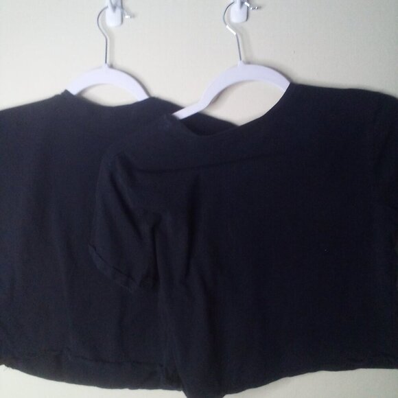 One Clothing Cropped Top XS Lot of 2 Short Sleeve Printed Flower Kindness Black - Picture 11 of 12